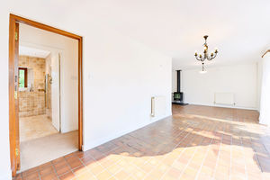 Sitting room - click for photo gallery